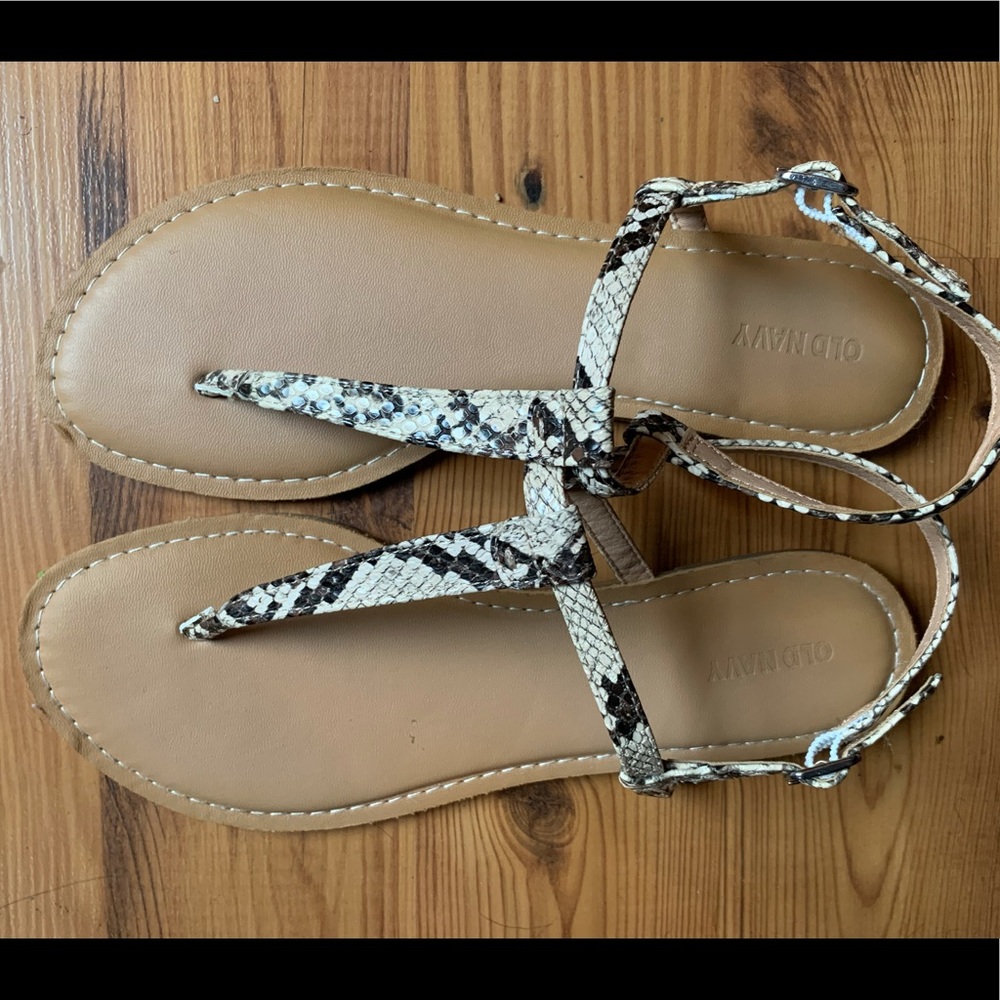 Women’s t-strap sandals